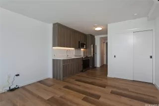 Photo #4: 202520685 Listing 