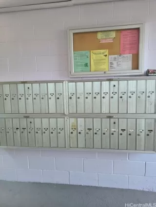 Photo #4: 202520709 Listing 