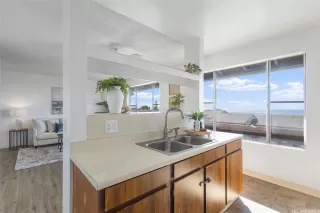 Photo #5: 202520726 Listing 