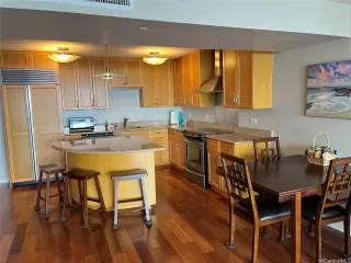 Photo #2: 202520755 Listing 