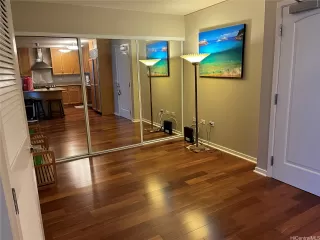 Photo #3: 202520755 Listing 