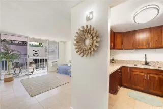 Photo #5: 202520776 Listing 