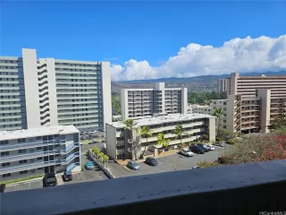 Photo #4: 202520785 Listing 