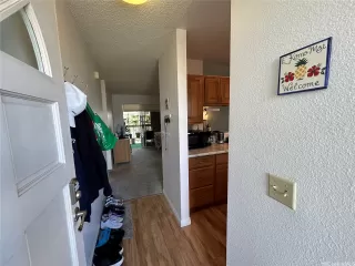 Photo #3: 202520788 Listing 