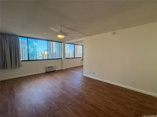 Photo #6: 202520829 Listing 