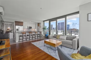 Photo #2: 202520848 Listing 