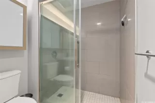 Photo #6: 202520848 Listing 