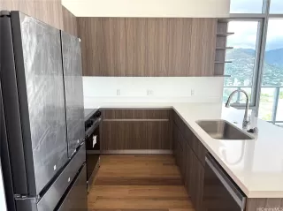 Photo #2: 202520852 Listing 