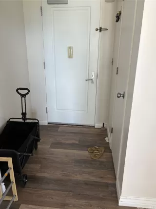 Photo #6: 202520857 Listing 