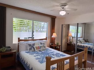 Photo #4: 202520858 Listing 