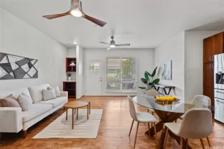 Photo #3: 202520861 Listing 