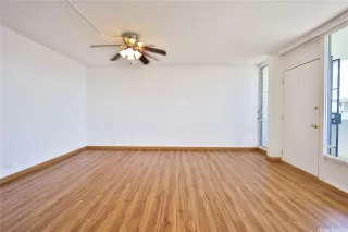 Photo #4: 202520864 Listing 