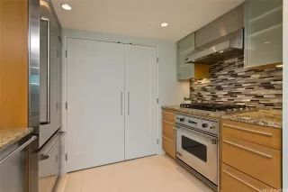 Photo #3: 202520865 Listing 