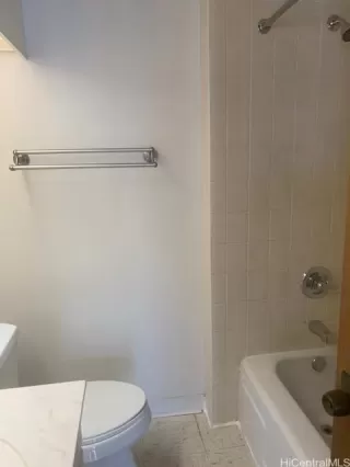 Photo #6: 202520871 Listing 