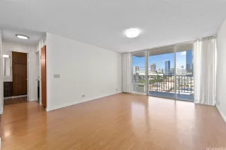 Photo #3: 202520882 Listing 