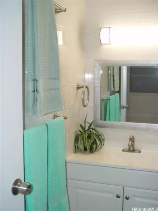 Photo #6: 202520883 Listing 