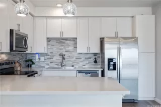 Photo #6: 202520886 Listing 