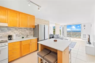 Photo #5: 202520890 Listing 