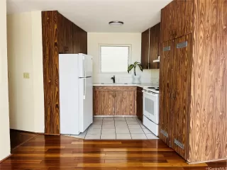 Photo #2: 202520903 Listing 