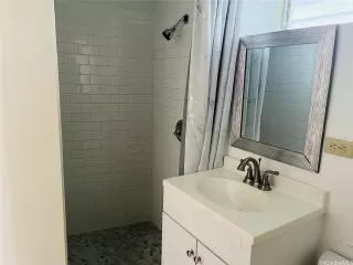 Photo #5: 202520903 Listing 