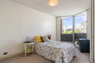 Photo #5: 202520906 Listing 