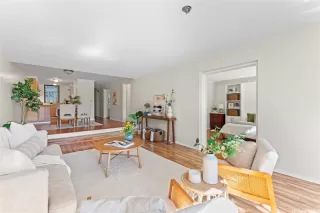 Photo #4: 202520925 Listing 