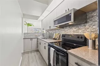 Photo #4: 202520926 Listing 