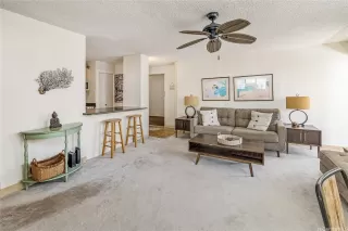 Photo #5: 202520929 Listing 