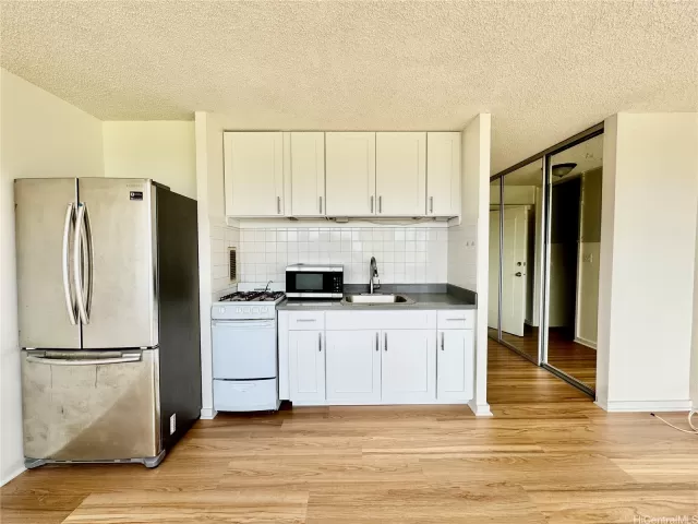 MLS: 202520936 Condo For Sale