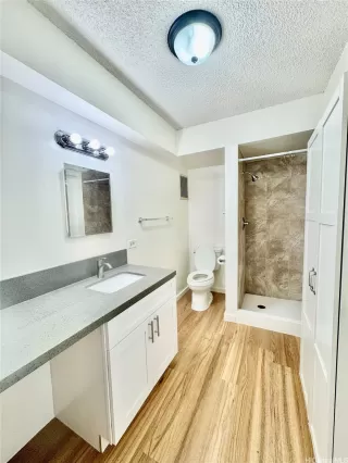 Photo #5: 202520936 Listing 