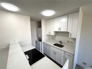 Photo #2: 202520937 Listing 