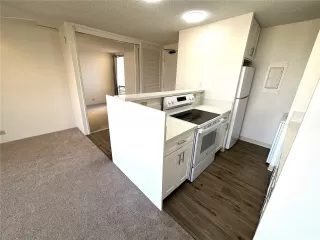 Photo #3: 202520937 Listing 