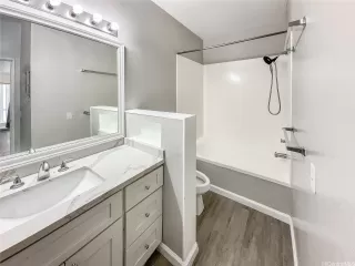 Photo #5: 202520944 Listing 