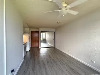 Photo #3: 202520957 Listing 