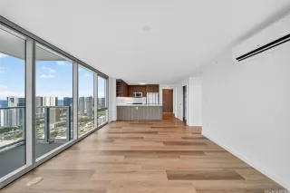 Photo #2: 202520964 Listing 