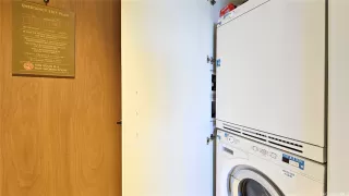 Photo #6: 202520999 Listing 