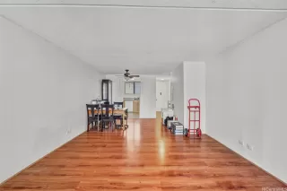 Photo #4: 202521001 Listing