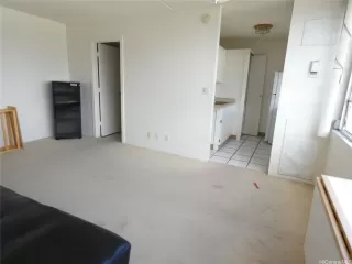 Photo #3: 202521013 Listing 