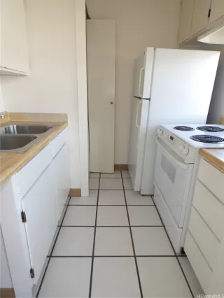 Photo #5: 202521013 Listing 