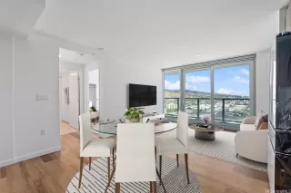 Photo #2: 202521015 Listing 