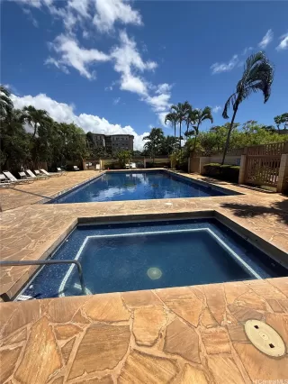 Photo #3: 202521028 Listing 