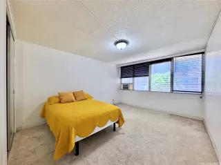 Photo #4: 202521035 Listing 