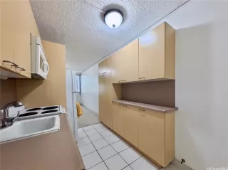 Photo #6: 202521035 Listing 