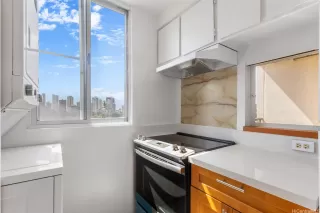 Photo #4: 202521054 Listing 