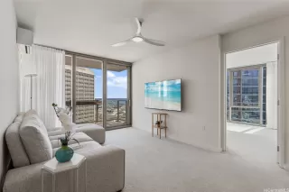 Photo #6: 202521066 Listing 