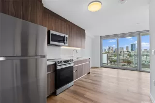 Photo #2: 202521076 Listing 