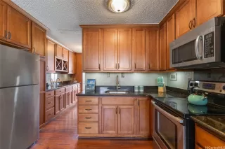 Photo #3: 202521079 Listing 