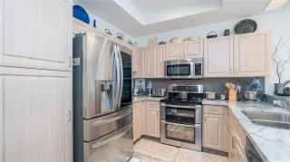 Photo #2: 202521099 Listing 