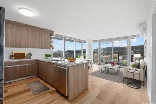 Photo #2: 202521111 Listing 