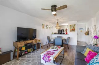 Photo #3: 202521128 Listing 